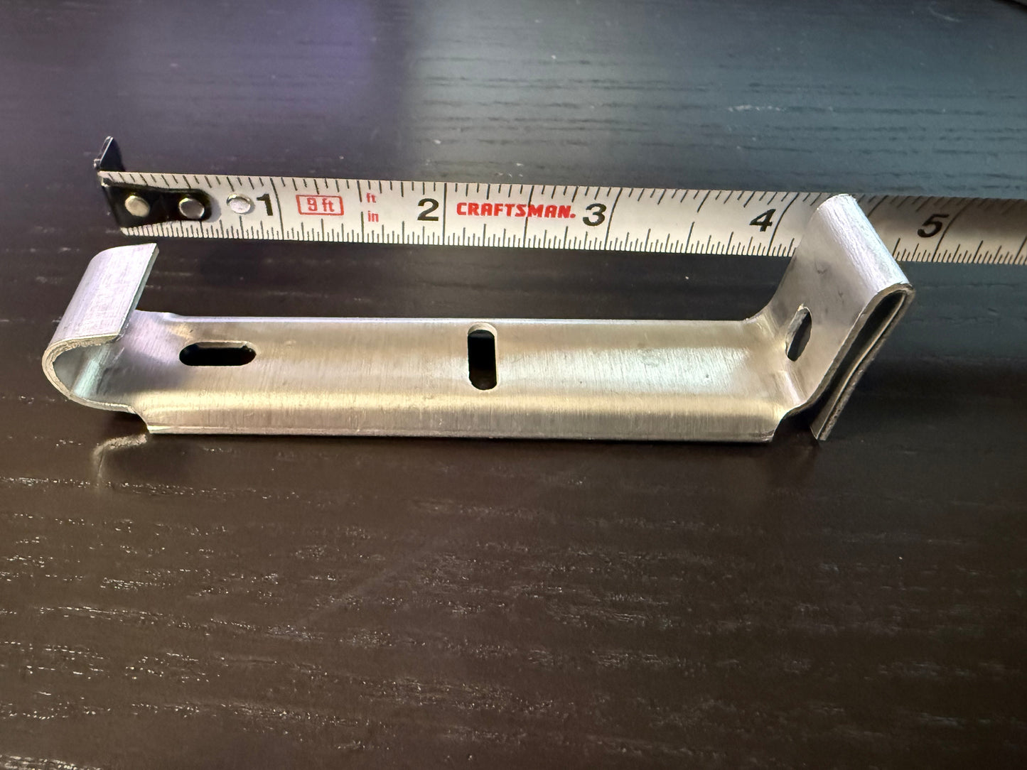Galvanized 4 inch K-style hidden gutter hanger without pre-attached screw