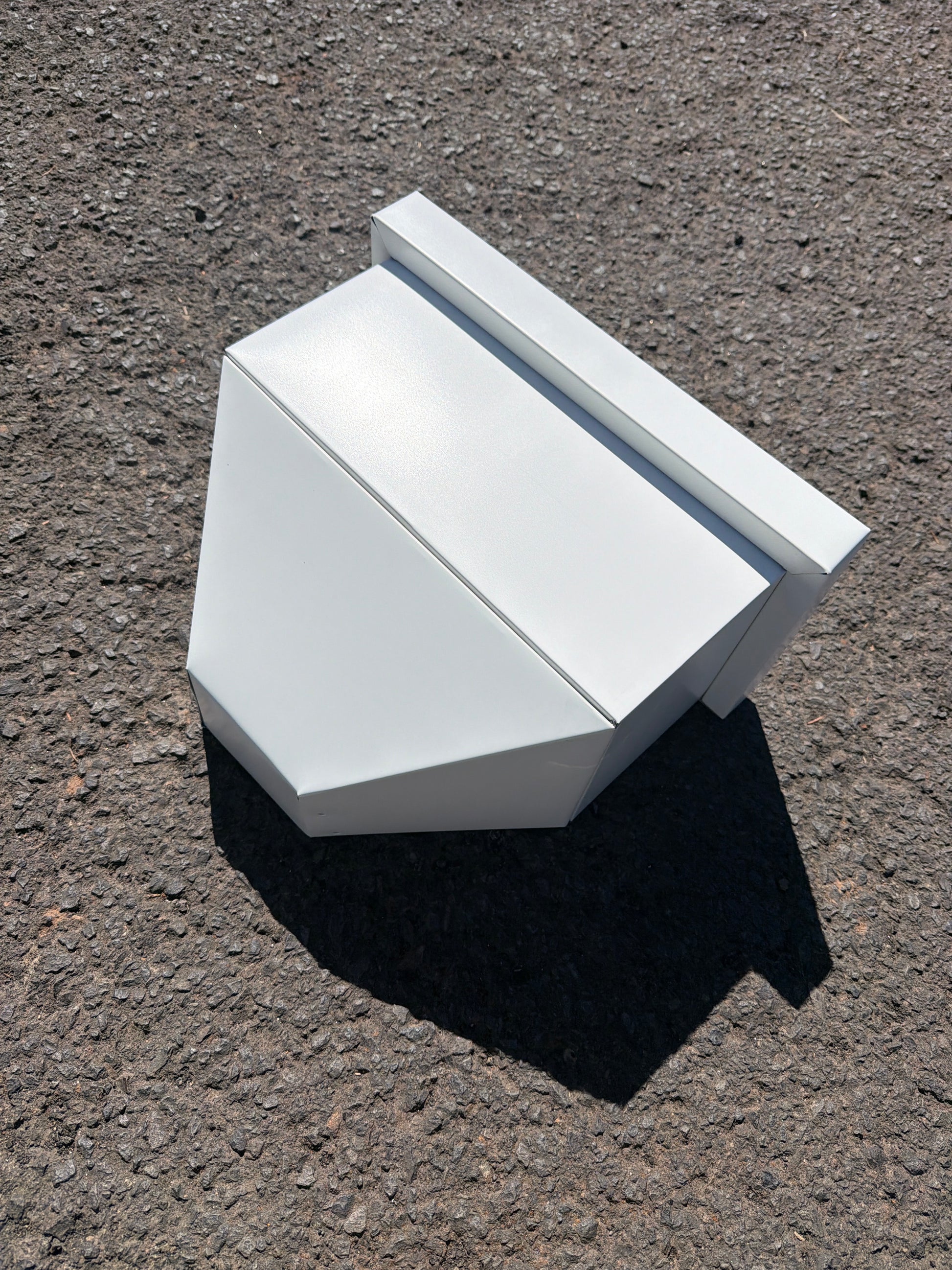 Extra Large Aluminum Single Crown Leader Head - XL Collection Box W 16" x H 13" x D 9"