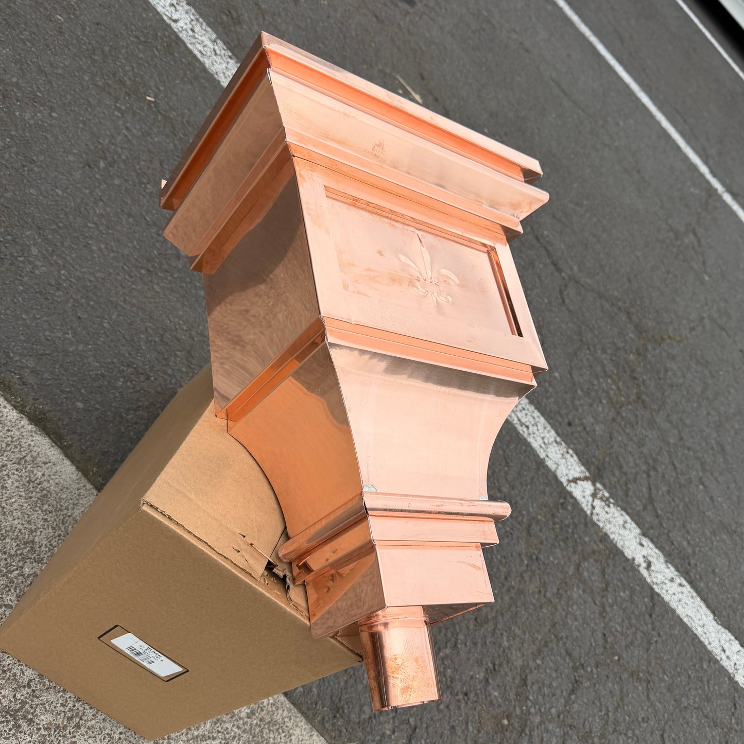 Fleur‑de‑Lis Copper Conductor Head – 15"x9.5"x20" Ornamental Collection Box with 2x3 Oval Outlet