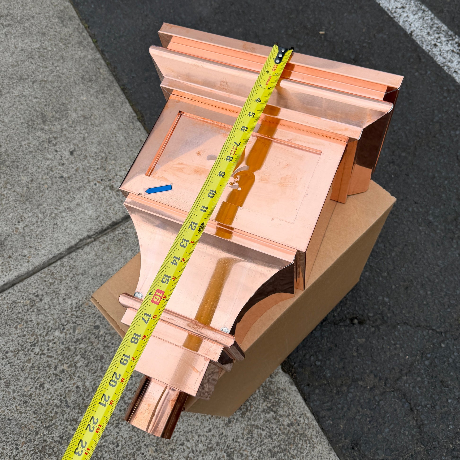Fleur‑de‑Lis Copper Conductor Head – 15"x9.5"x20" Ornamental Collection Box with 2x3 Oval Outlet