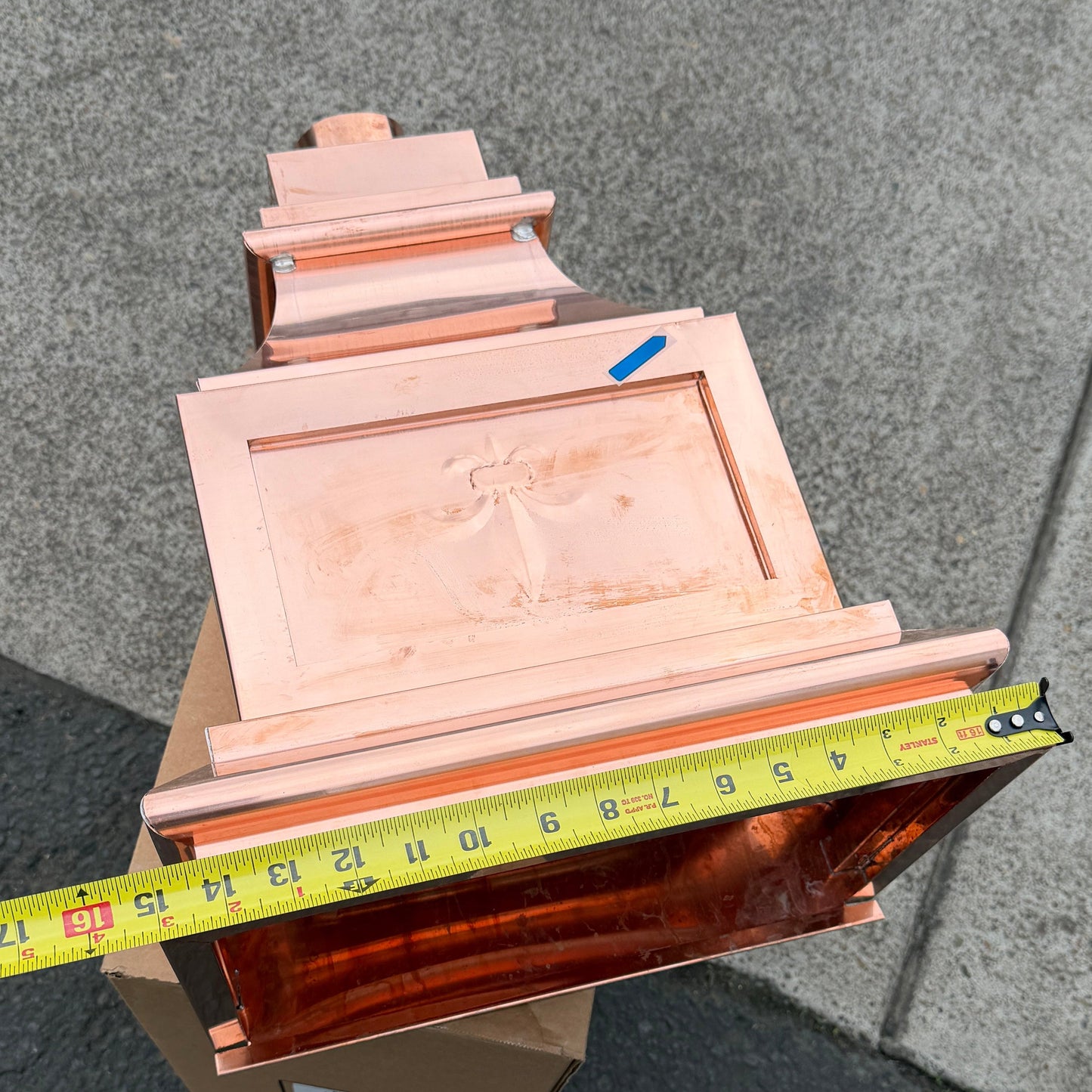 Fleur‑de‑Lis Copper Conductor Head – 15"x9.5"x20" Ornamental Collection Box with 2x3 Oval Outlet