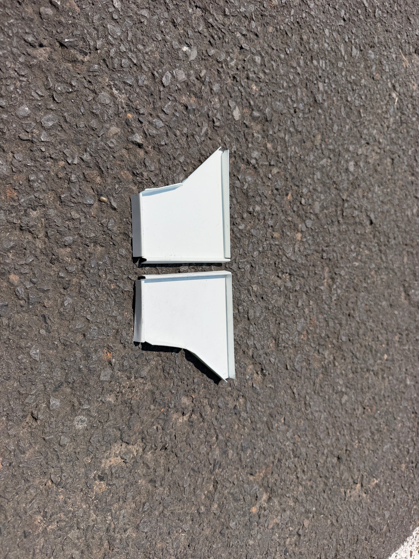 5 Inch Box Curved End Cap - K-Style Crimp On Gutter Cap