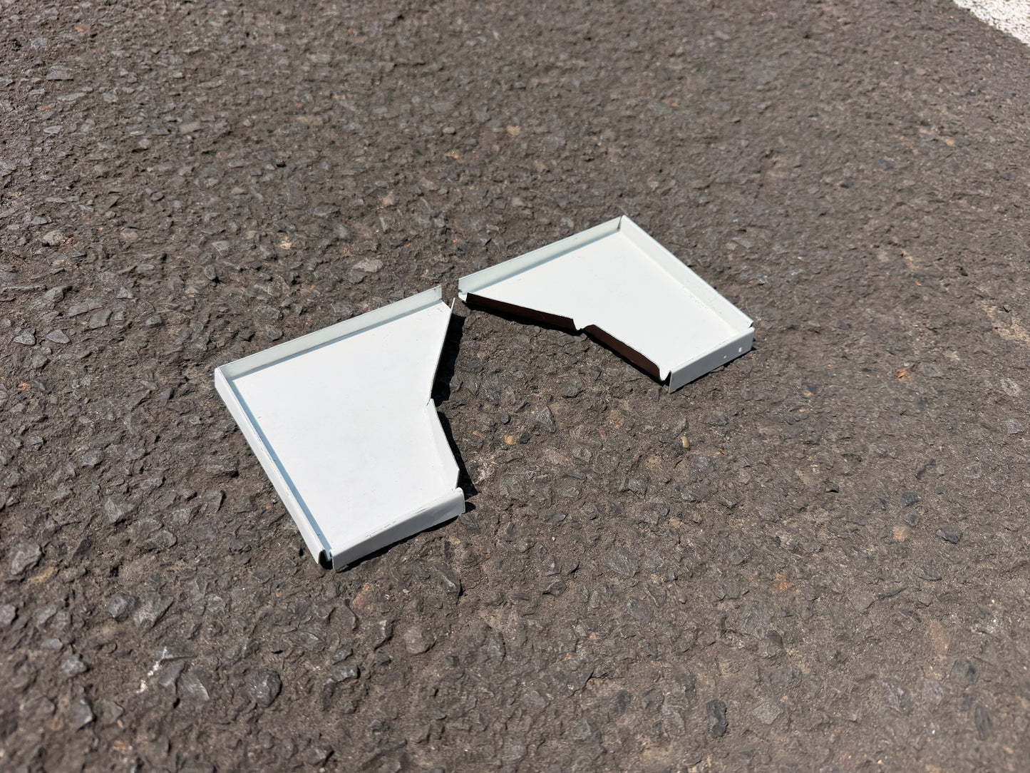 5 Inch Box Curved End Cap - K-Style Crimp On Gutter Cap
