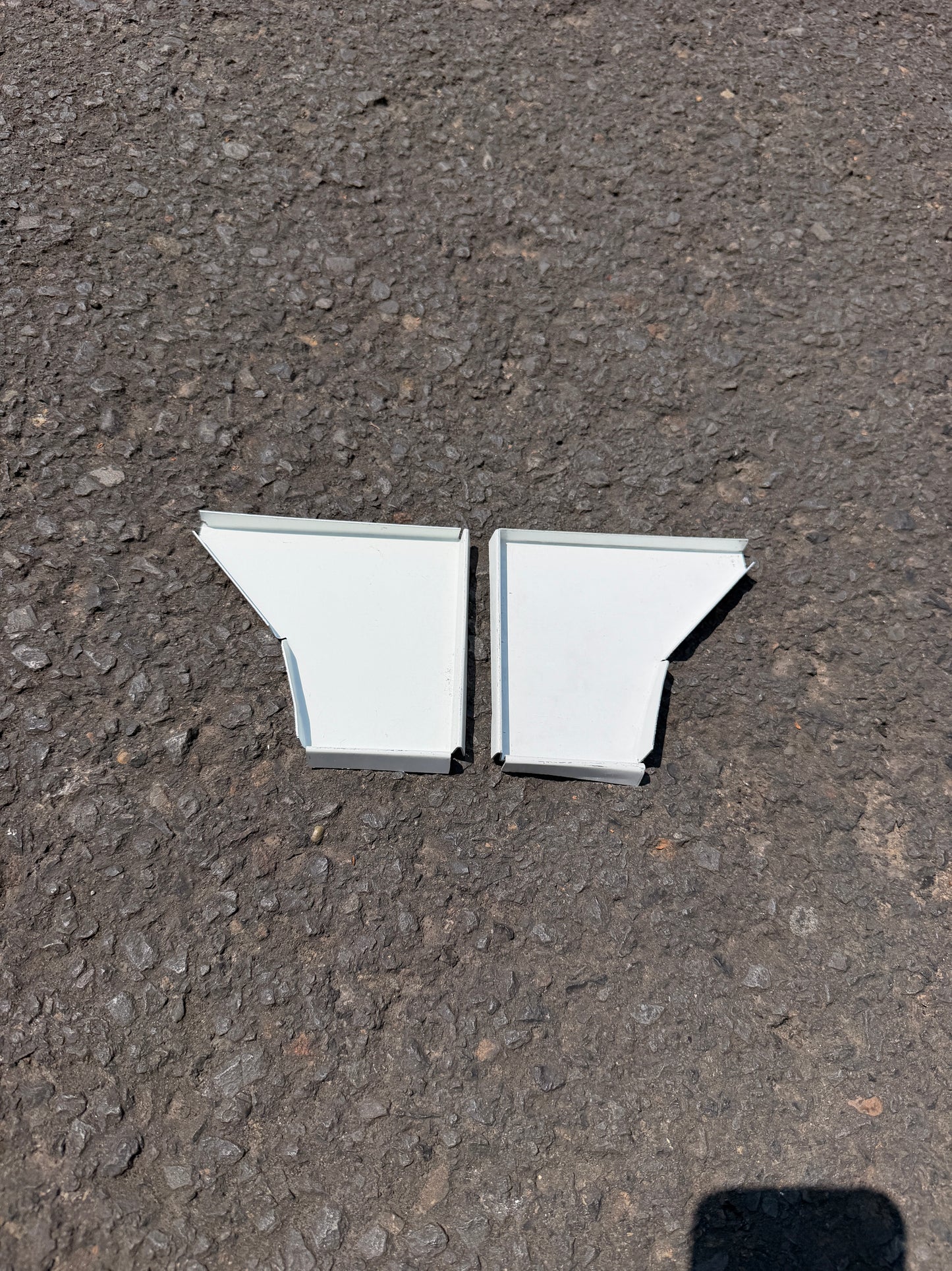 5 Inch Box Curved End Cap - K-Style Crimp On Gutter Cap